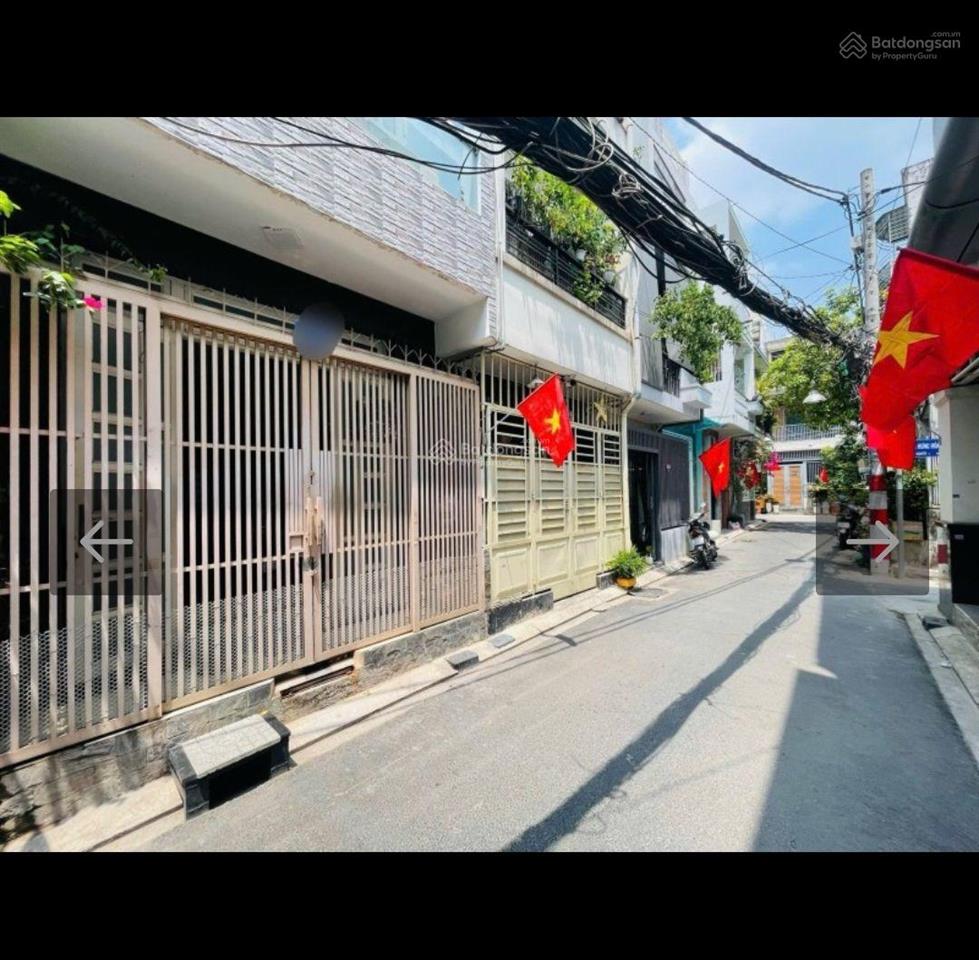 Nhà hưng hóa hẻm xe tải thông  trung tâm  3 tầng đúc. chi 5ty6 tl