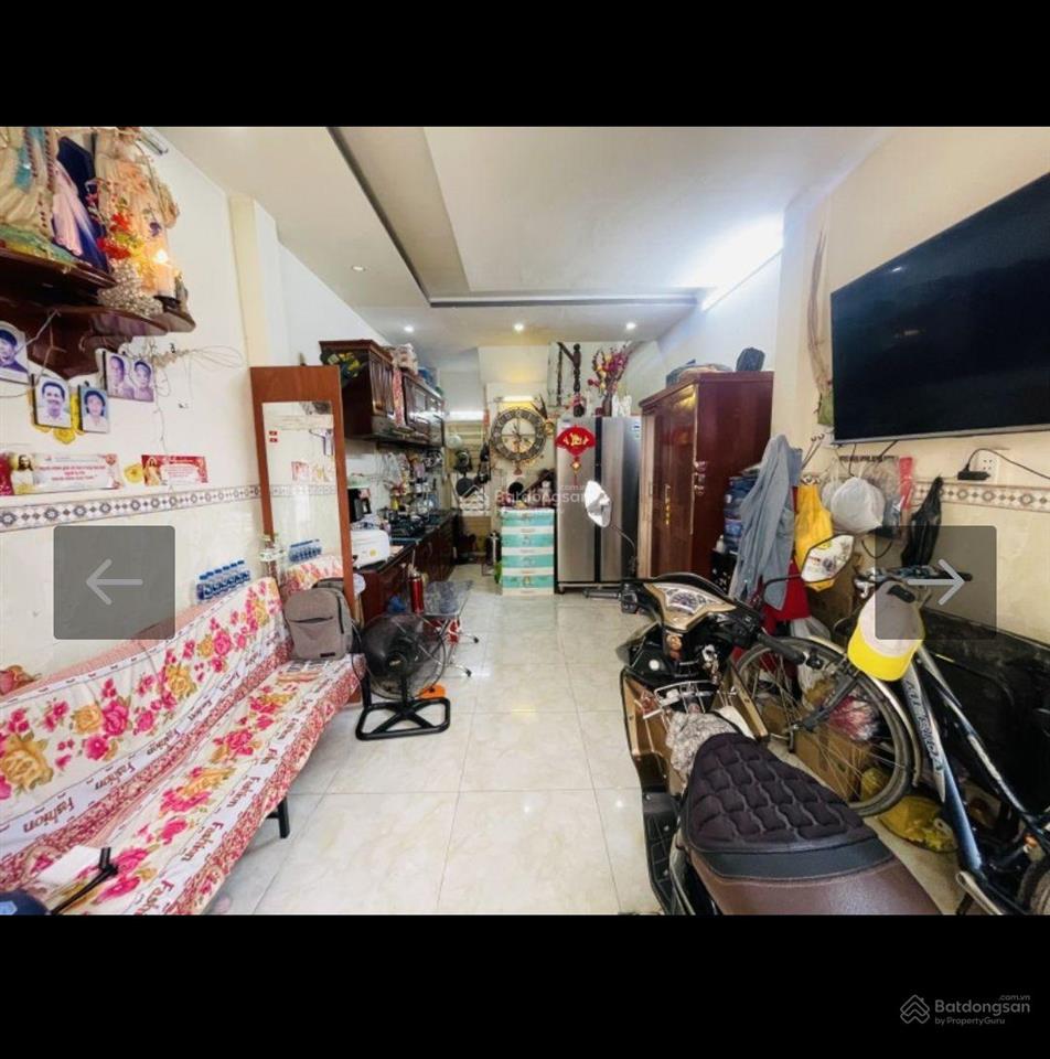 Nhà hưng hóa hẻm xe tải thông  trung tâm  3 tầng đúc. chi 5ty6 tl