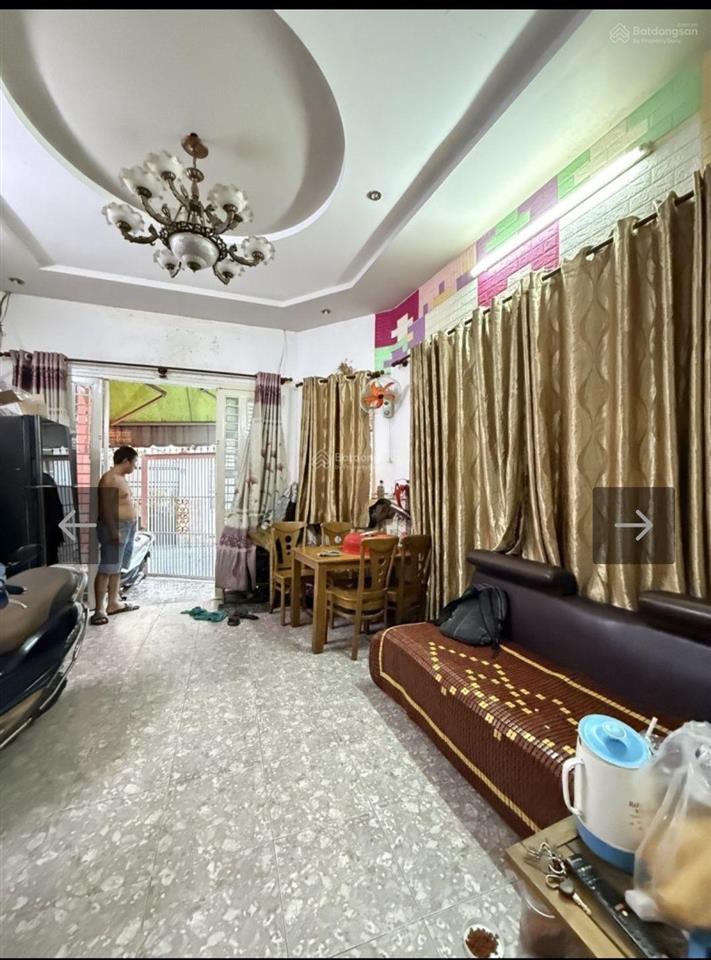 Nhà trần văn quang trung tâm tân bình  giáp quận 10  hẻm xe tải nhỏ  nhà 3 tầng btct. dt 4 x