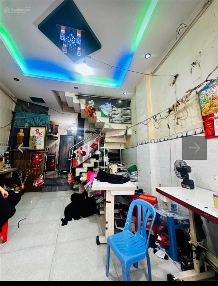 Giáp quận 10  lạc long quân chính chủ tự xây chắc chắn 4 pn  gần hxh tránh nhau chỉ 4.5 tỷ