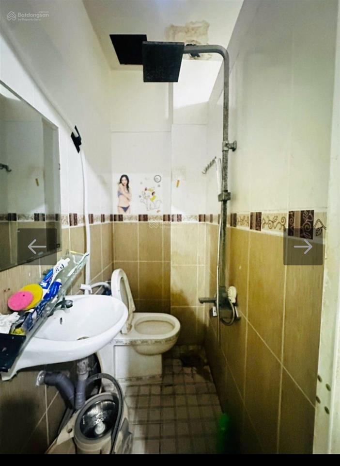 Giáp quận 10  lạc long quân chính chủ tự xây chắc chắn 4 pn  gần hxh tránh nhau chỉ 4.5 tỷ