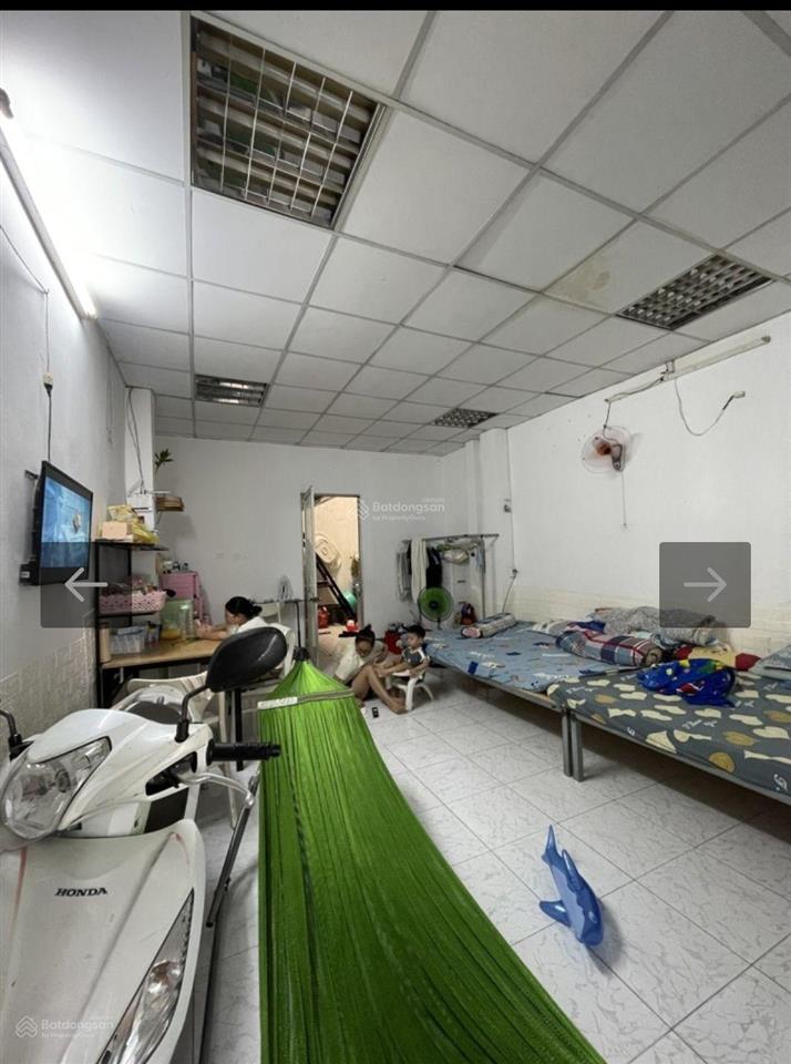 Cách mạng tháng tám phường 5 quận tân bình nhà cũ tiện xe mới sổ vuông đẹp