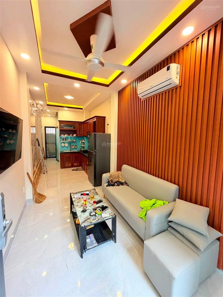 Nhà mới phan đăng lưu dọn vô ở liền 3 lầu