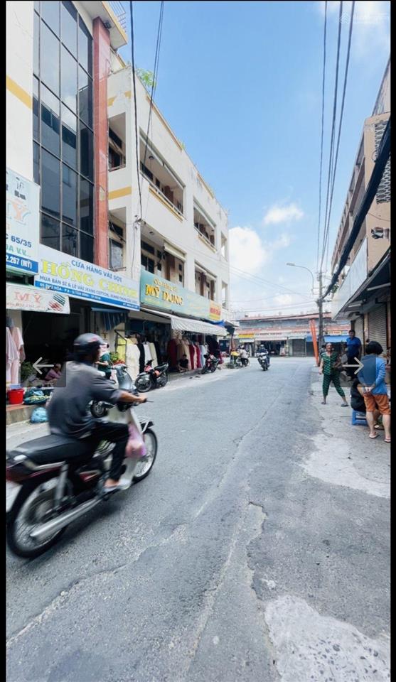 Nhà mới tinh 40m²  2 tầng 5.4 tỷ tặng nội thất cơ bản chỉ sau lưng 1 căn mặt tiền