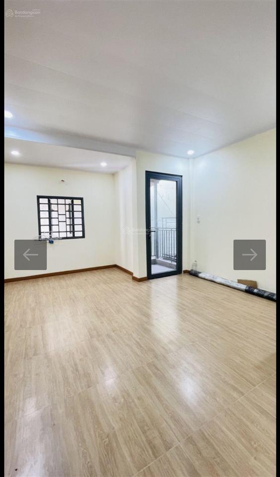 Nhà mới tinh 40m²  2 tầng 5.4 tỷ tặng nội thất cơ bản chỉ sau lưng 1 căn mặt tiền