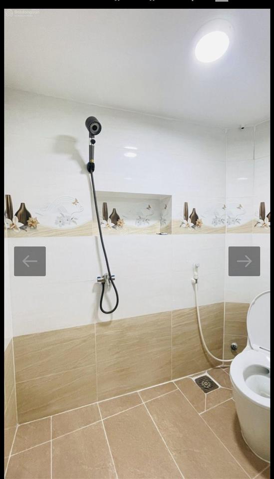 Nhà mới tinh 40m²  2 tầng 5.4 tỷ tặng nội thất cơ bản chỉ sau lưng 1 căn mặt tiền