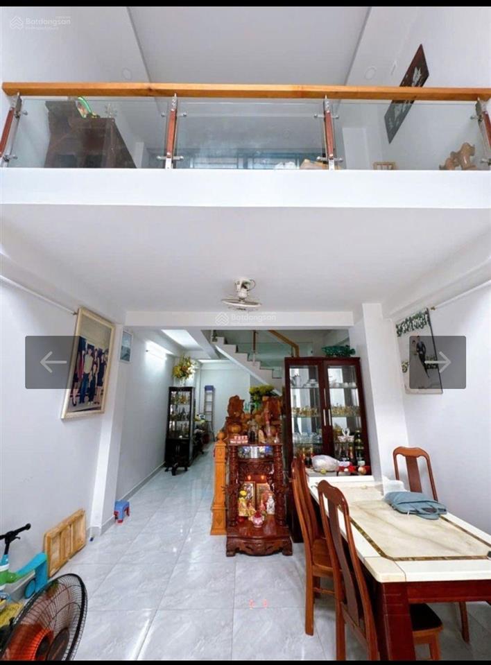 Hẻm 737 lạc long quân, nhà mới dọn vô ở liền, chỉ 7 tỷ 7 còn tl..