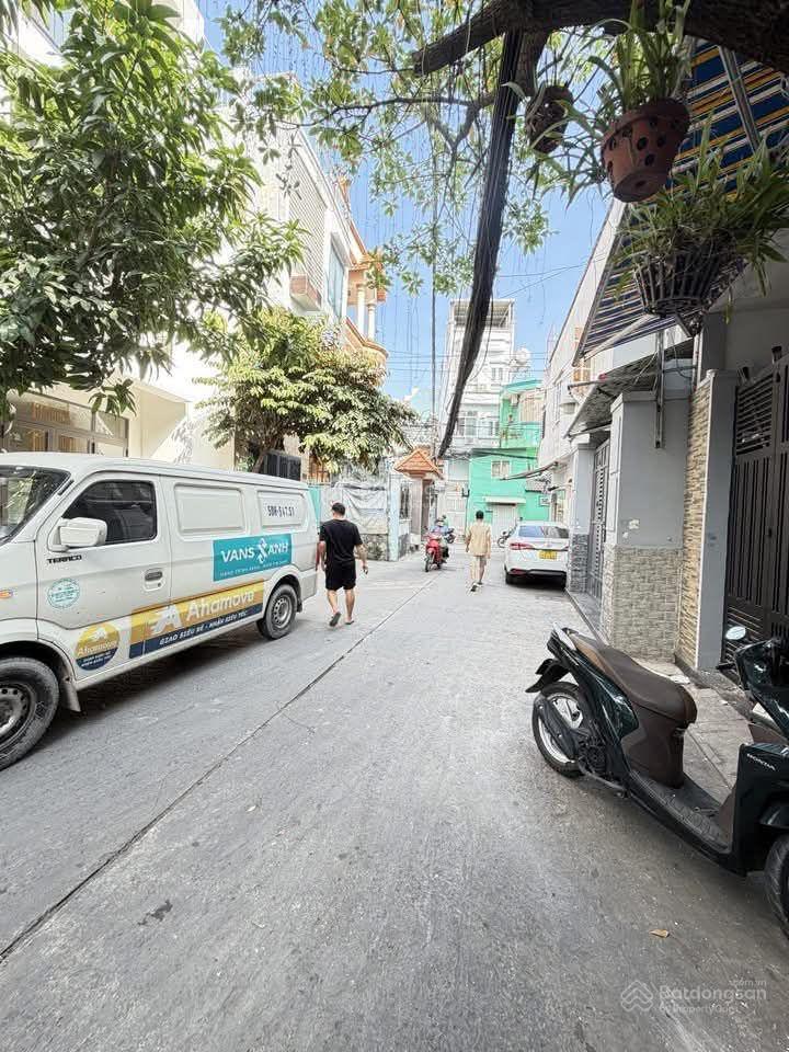 Nhà trống trần văn quang dọn vô ở liền