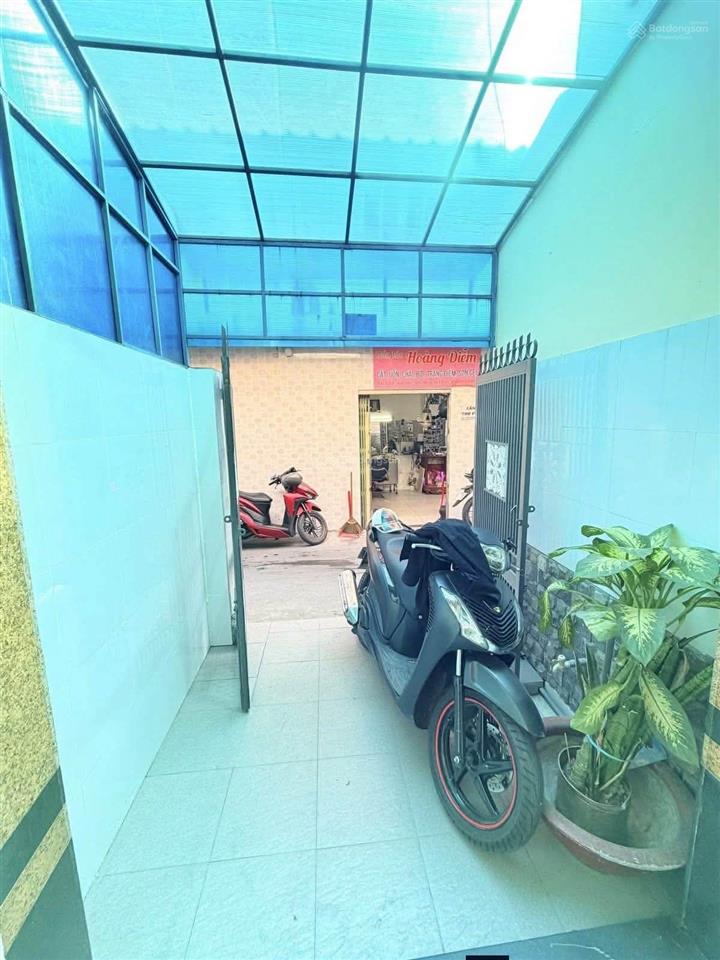 Nhà trống trần văn quang dọn vô ở liền