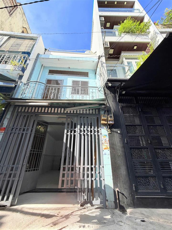 Nhà lý thường kiệt sau lưng trường học nguyễn thái bình giao thông thuận tiện đi các quận 10, 11