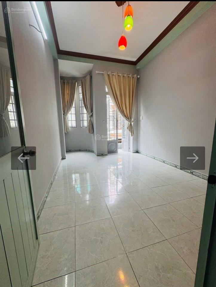 Giảm 200 triệu giá mới 7.6 tỷ nhà đã sơn lại mới sạch đẹp ở ngay. công năng đầy đủ