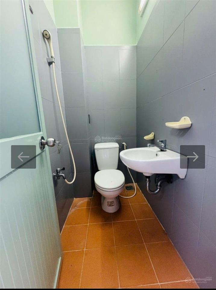Giảm 200 triệu giá mới 7.6 tỷ nhà đã sơn lại mới sạch đẹp ở ngay. công năng đầy đủ