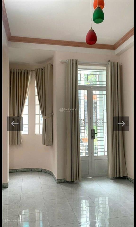 Giảm 200 triệu giá mới 7.6 tỷ nhà đã sơn lại mới sạch đẹp ở ngay. công năng đầy đủ