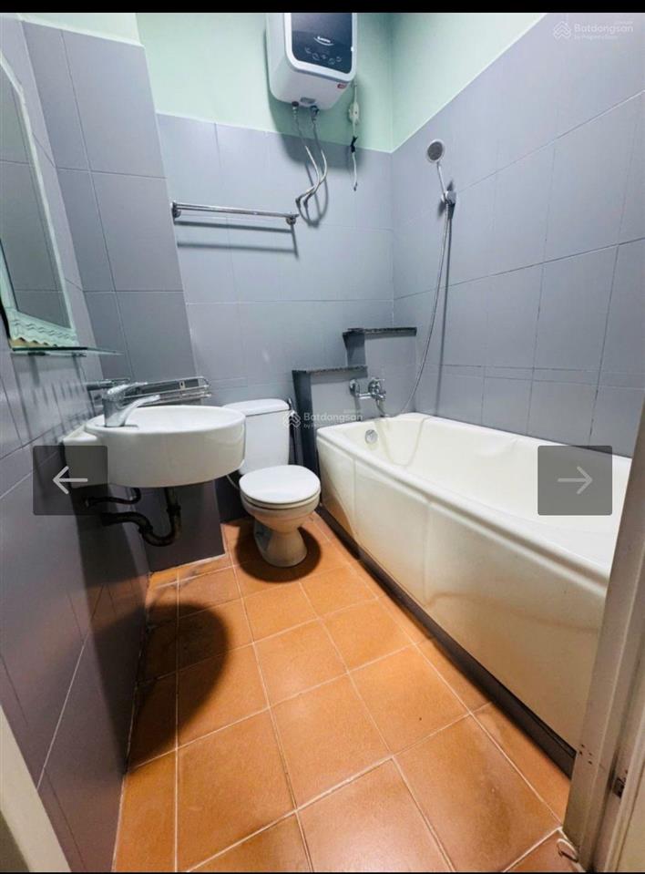Giảm 200 triệu giá mới 7.6 tỷ nhà đã sơn lại mới sạch đẹp ở ngay. công năng đầy đủ