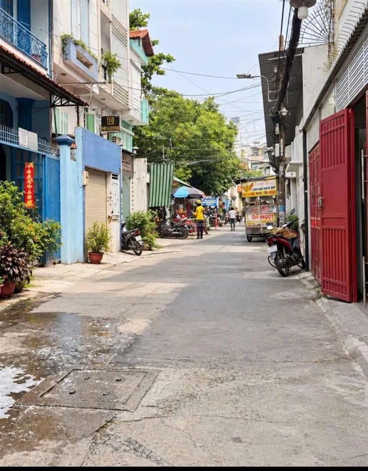 Quận 11  hẻm 2 xe hơi tránh nhau  lạc long quân  30m2