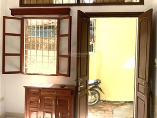 Hiếm bán nhà 3t kiên cố, 44m2 đất sd riêng, sổ hồng chính chủ. ở hoặc đầu tư xây ccmn đều rất tốt