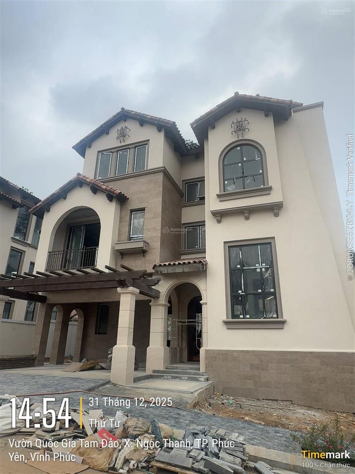 Chính chủ cắt lỗ căn song lập 225m2 view rừng thông