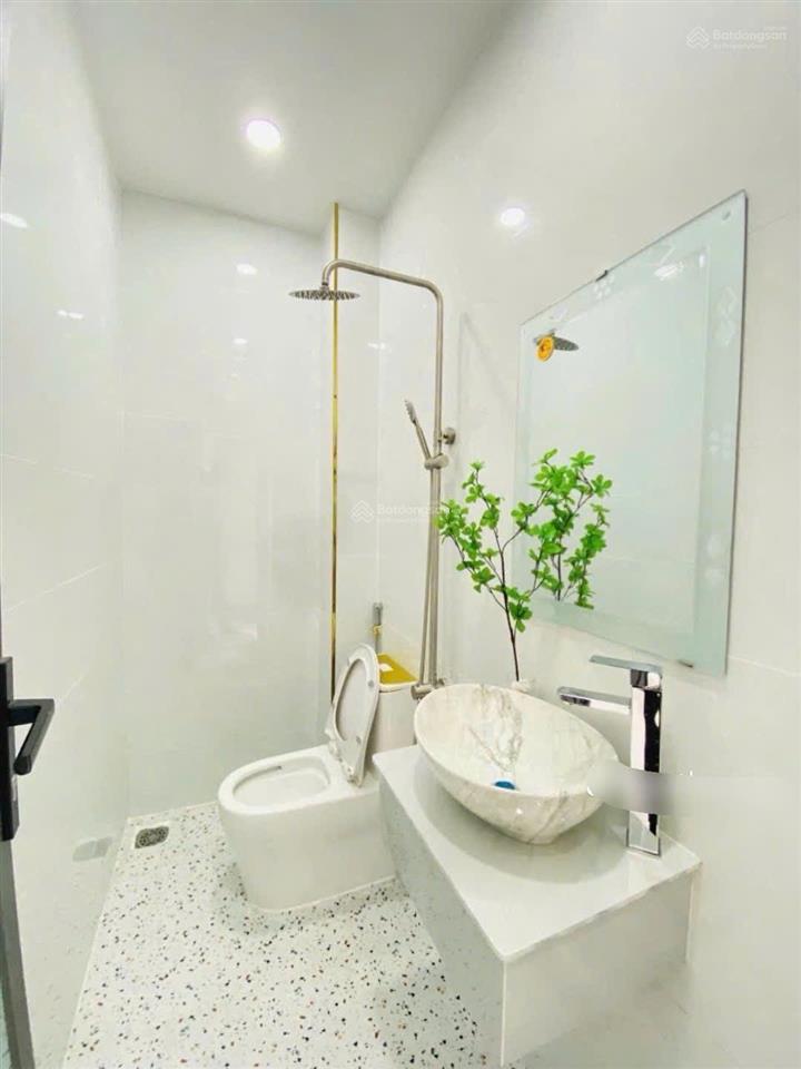 Kẹt tiền cần bán gấp nhà cấp 4 810 triệu