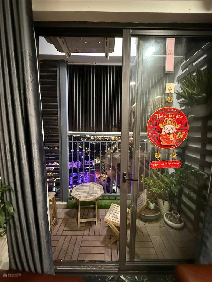 Gđ bán rẻ căn view hồ 2 phòng ngủ hateco xuân phương, sẵn sổ đỏ, giao dịch sớm, đồ đẹp, sẵn ở