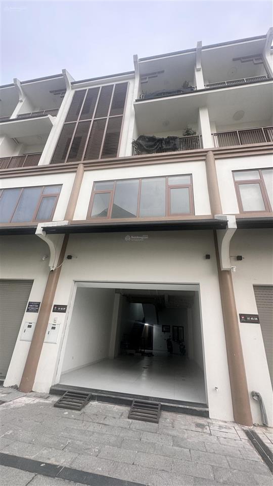 Cho thuê tầng 12 lk hinode, 12tr 1 tháng