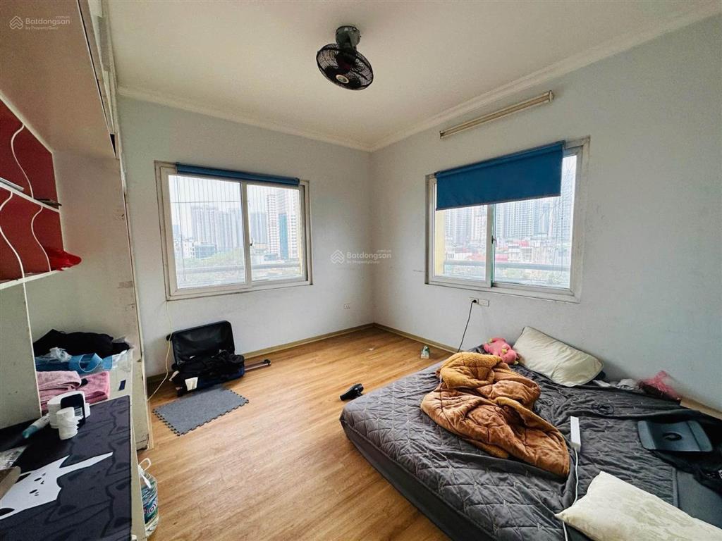 Bán chung cư 1517 ngọc khánh  136m2  3 ngủ  ban công hướng nam  tầng 17  120 triệu/m²