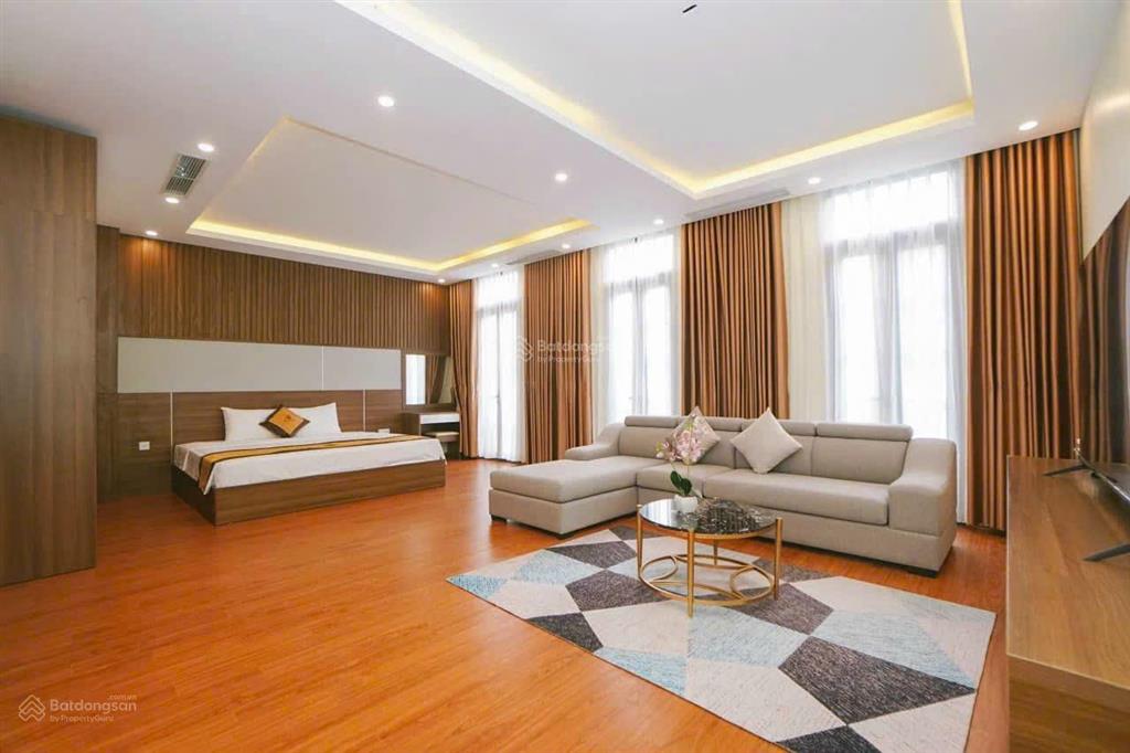 Cần bán khách sạn ngay đường hạ long, phường bãi cháy, giáp phố đi bộ mặt đường to, đang kinh doanh