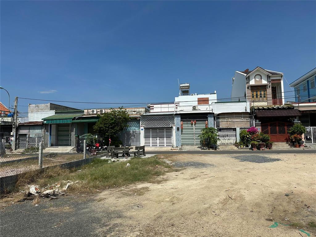 Chính chủ bán đất 93,6m² tổ dân phố thuận lợi, tp cam ranh