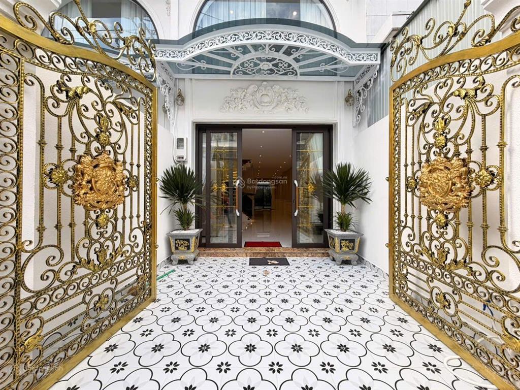Chính chủ bán nhà mặt phố tại trần thị trọng,giá 17,9 tỷ,80m2,hàng hiếm tân bình