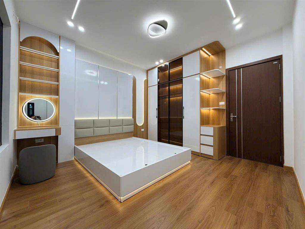 Bán Nhà Thanh Xuân-VF3 đỗ cửa- vài bước ta vành đai 2.5 -Nhà 2 mặt ngõ - tặng hết nội thất