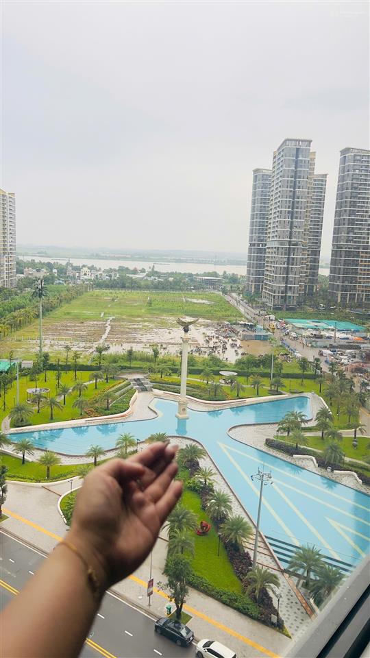 Bán căn 2pn+1 tòa bs12 view đẹp trực diện sông, quảng trường, xem bắn pháo hoa