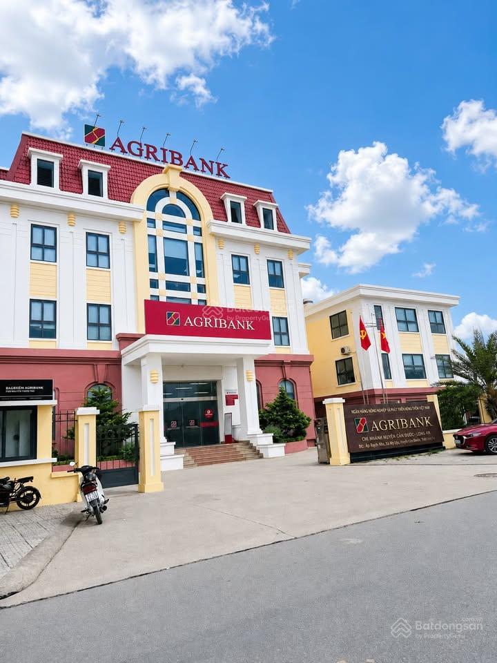 Gom tiền gấp! bán nhanh lô đất 100m2 mặt tiền đường tỉnh 818, trung tâm thị trấn thủ thừa
