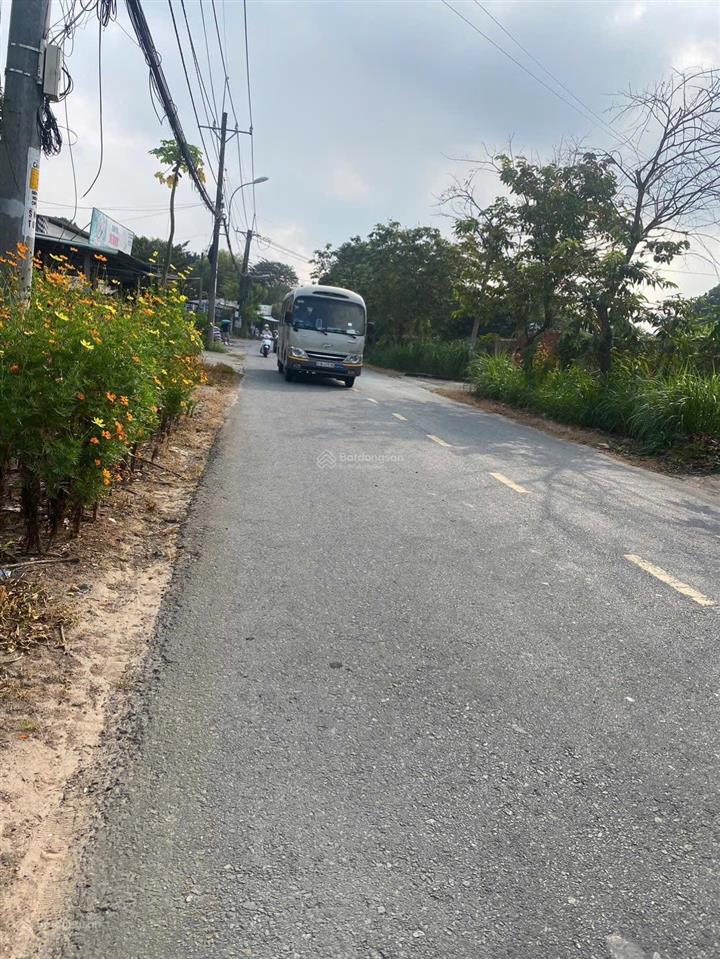 Bán đất tặng nhà cấp 4 mặt tiền đường nhuận đức diện tích 827m có 256m thổ cư