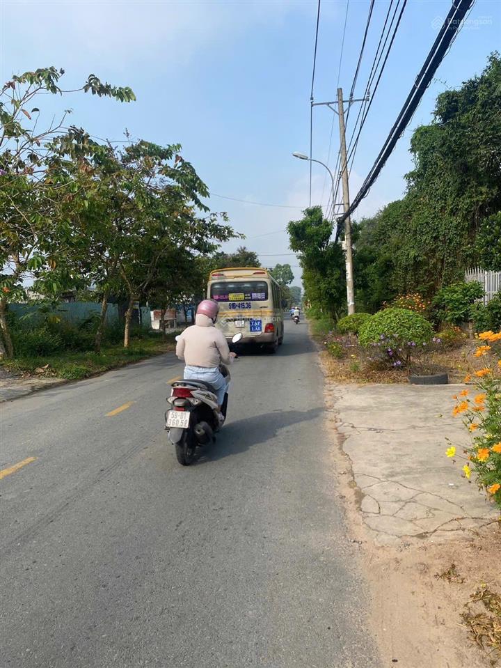 Bán đất tặng nhà cấp 4 mặt tiền đường nhuận đức diện tích 827m có 256m thổ cư