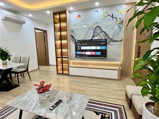 Nhà mình chuyển công tác bán gấp chung cư cao cấp an quý hưng 2pn ,2vs full nội thất giá 4 tỷ xíu