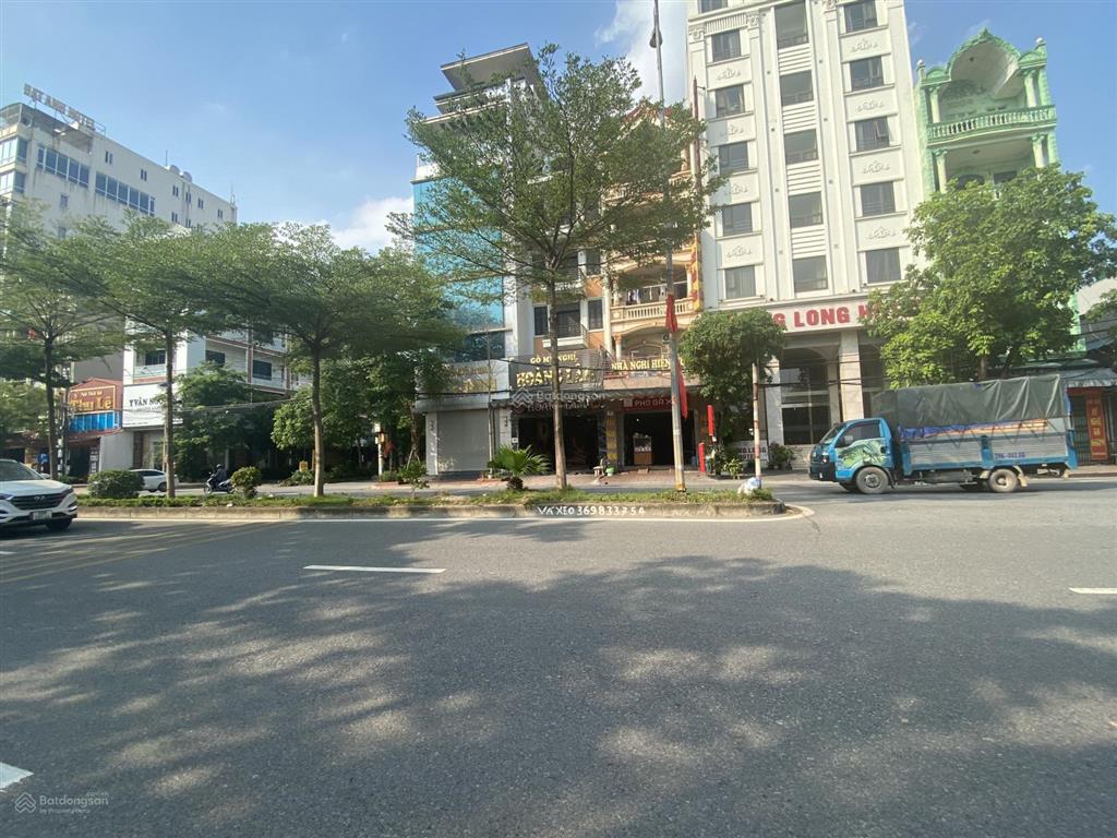 Bán gấp nhà 280m2 x4 tầng gia bình bắc ninh , cách sân bay 10km, không quy hoạch giá đầu tư 38tr/m