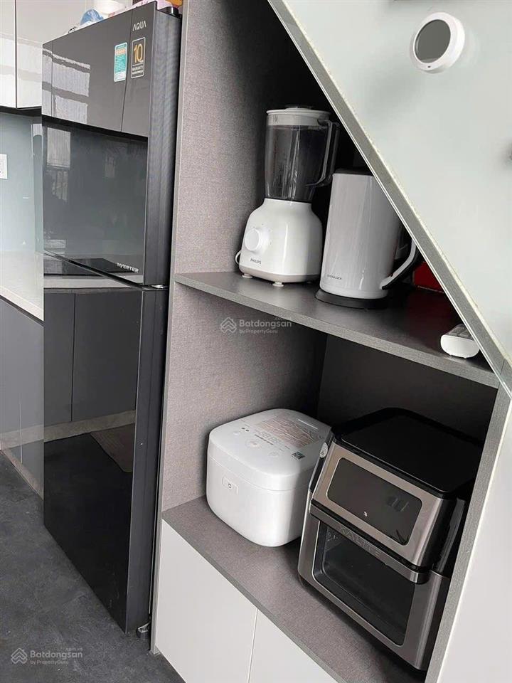 Chính chủ cho thuê sky9duplex1pn 1wc 7trban công full nt đẹp