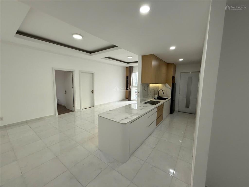 Cần bán nhanh phố đông hoa sen, 70m2, 3 tỷ, 2pn + 2wc siêu rộng giá rẻ nhà đẹp hđ thuê 7,5tr/th