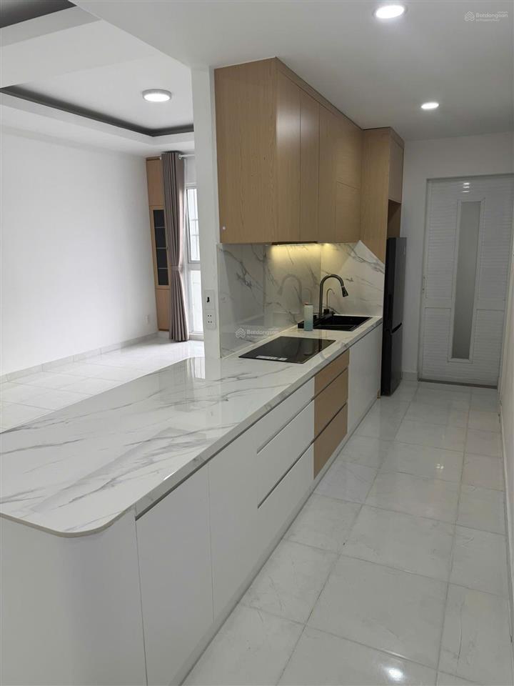 Cần bán nhanh phố đông hoa sen, 70m2, 3 tỷ, 2pn + 2wc siêu rộng giá rẻ nhà đẹp hđ thuê 7,5tr/th