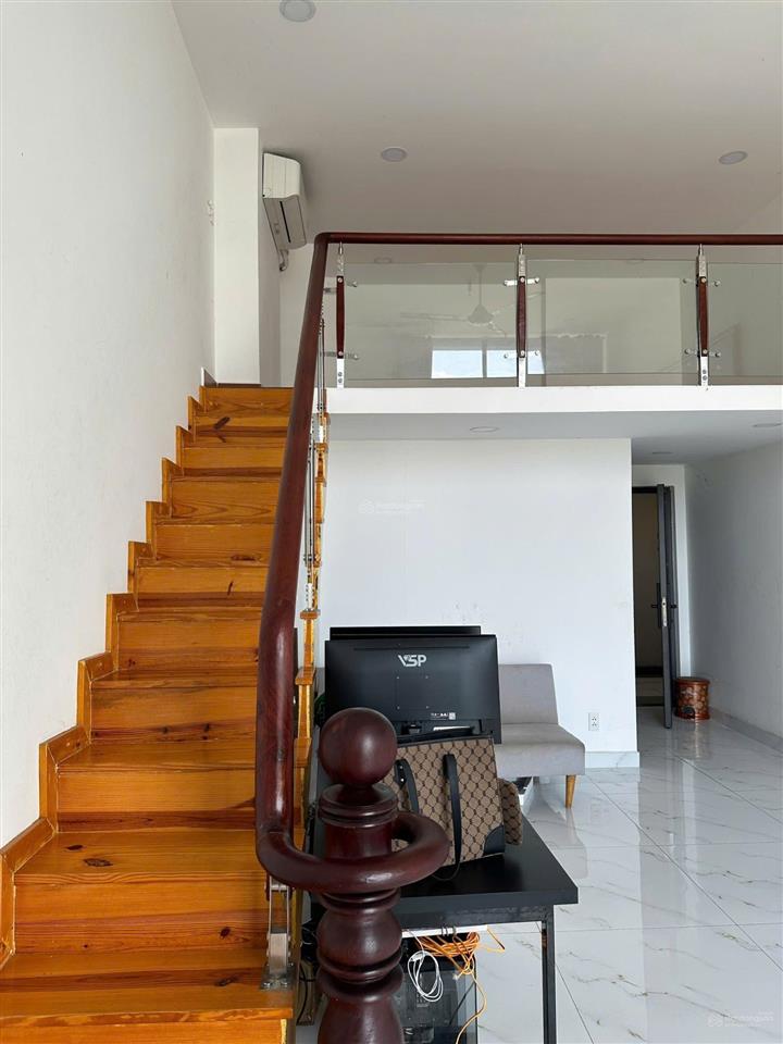 Chính chủ cho thuê sky9 duplex 1pn 1wc full nt ban công mát mẻ