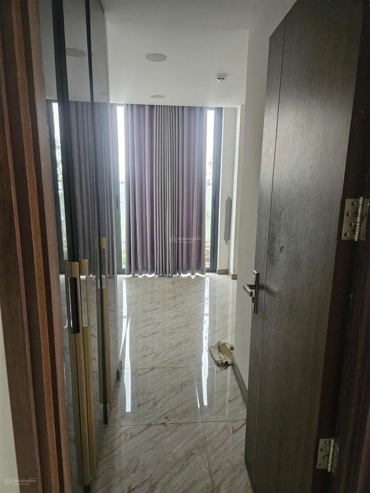 A họ e cần cho thuê penhouse sky9 3pn+2wc ntcb siêu rẻ 12tr ban công view đẹp mát cả ngày