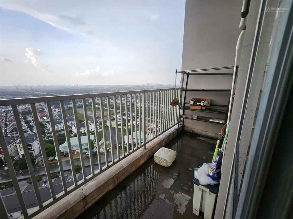 A họ e cần cho thuê penhouse sky9 3pn+2wc ntcb siêu rẻ 12tr ban công view đẹp mát cả ngày