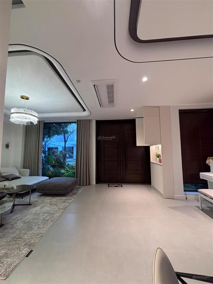 [80tr] cho thuê biệt thự villa park, q9 4pn+4wc full nội thất cao cấp bao đẹp xịn xò siêu rộng