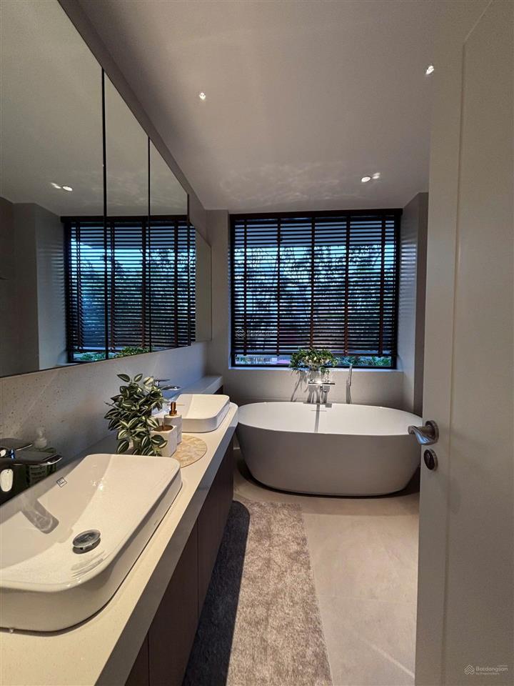 [80tr] cho thuê biệt thự villa park, q9 4pn+4wc full nội thất cao cấp bao đẹp xịn xò siêu rộng