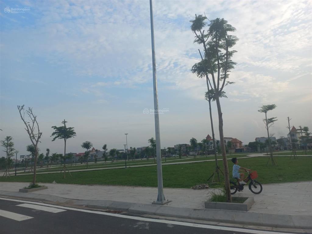 Lô đất 2 mặt đường quy hoạch 50m, đấu giá an lư, thủy nguyên