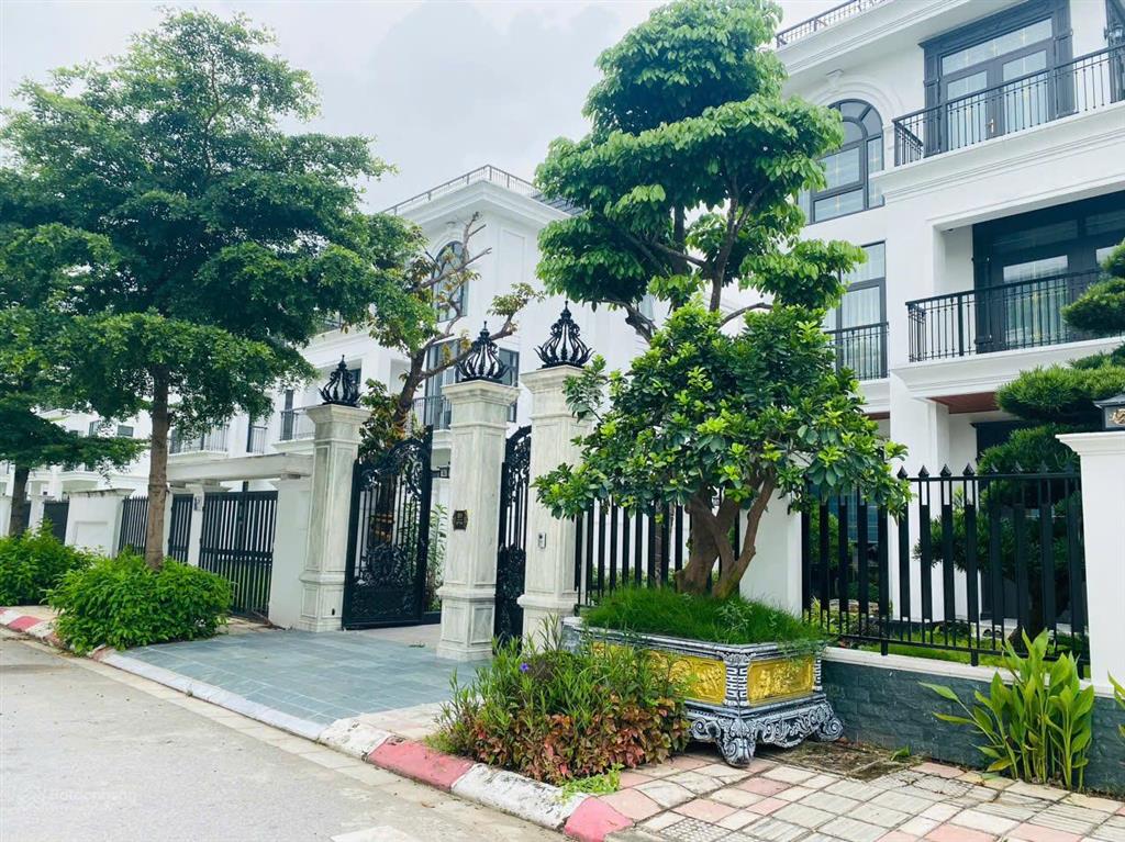 Chính chủ bán biệt thự hud mê linh căn góc dt 415m2.