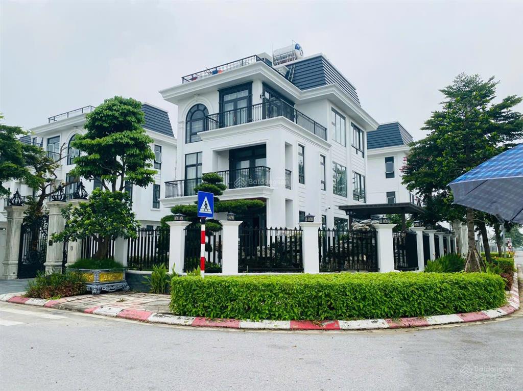 Chính chủ bán biệt thự hud mê linh căn góc dt 415m2.