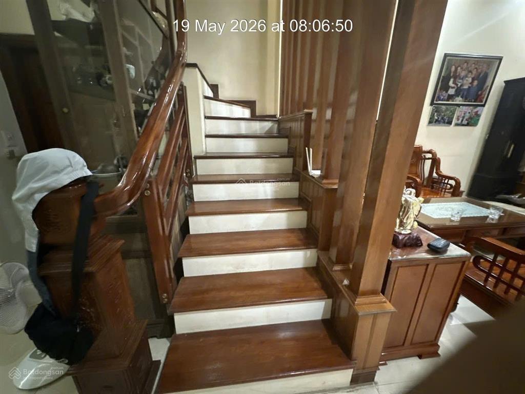 Bán nhà phân lô ngõ ô tô tránh có vỉa hè khu phố trần quý kiên dt 59.7m2 nhà xây kbt 4 tầng. sđcc