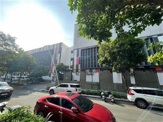 Bán nhà 5 tầng cực đẹp tại kđt vạn phúc city, 85m2 ngang 5m, 5 tầng hàng hot chỉ với 18 tỷ hơn tl.