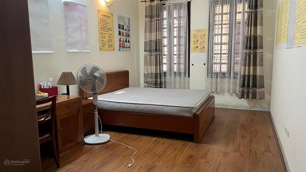 Giá hời khu vực, 5m ra hồ điều hòa trung kính, 3 bước chân ra ô tô, đi bộ ra phố trần duy hưng