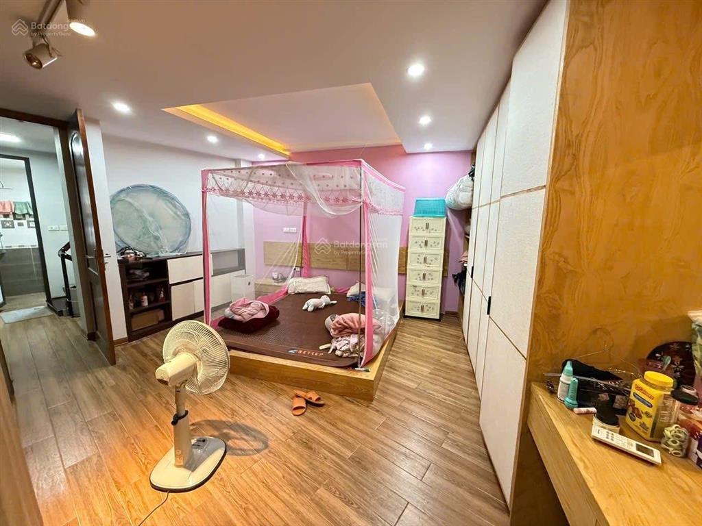 Giảm hơn 3 tỷ cần tiền bán nhanh  nhà tại phố nguyễn chánh  ngay trần duy hưng  trung kính